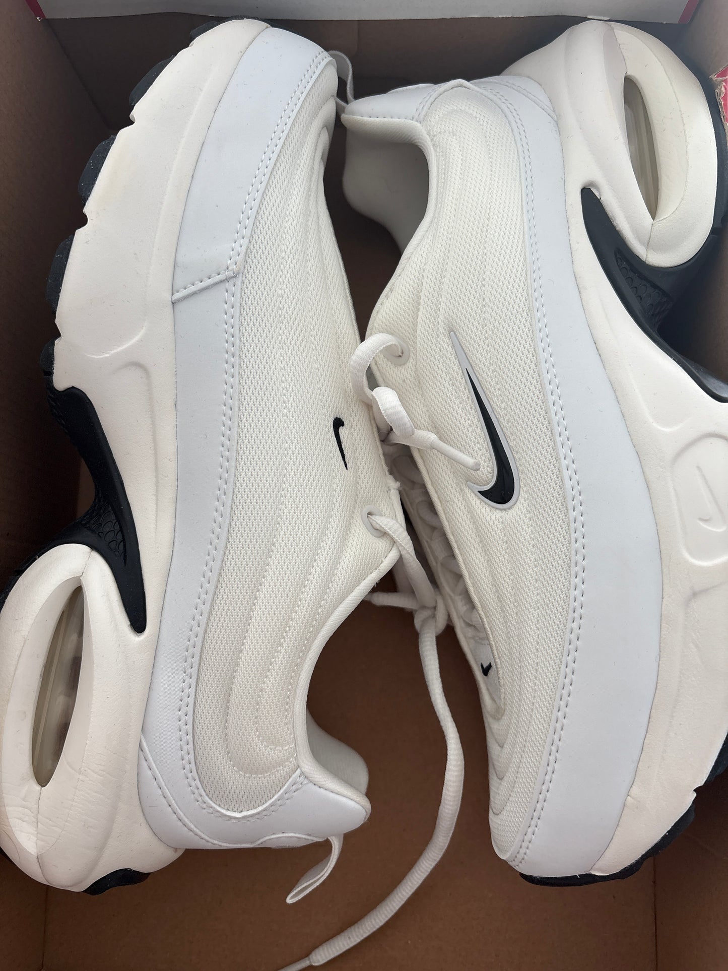 Nike Air Max Portal in creme, Gr. 49,5