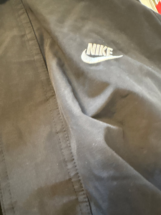 Nike Jacke/Blousson in schwarz, Größe L