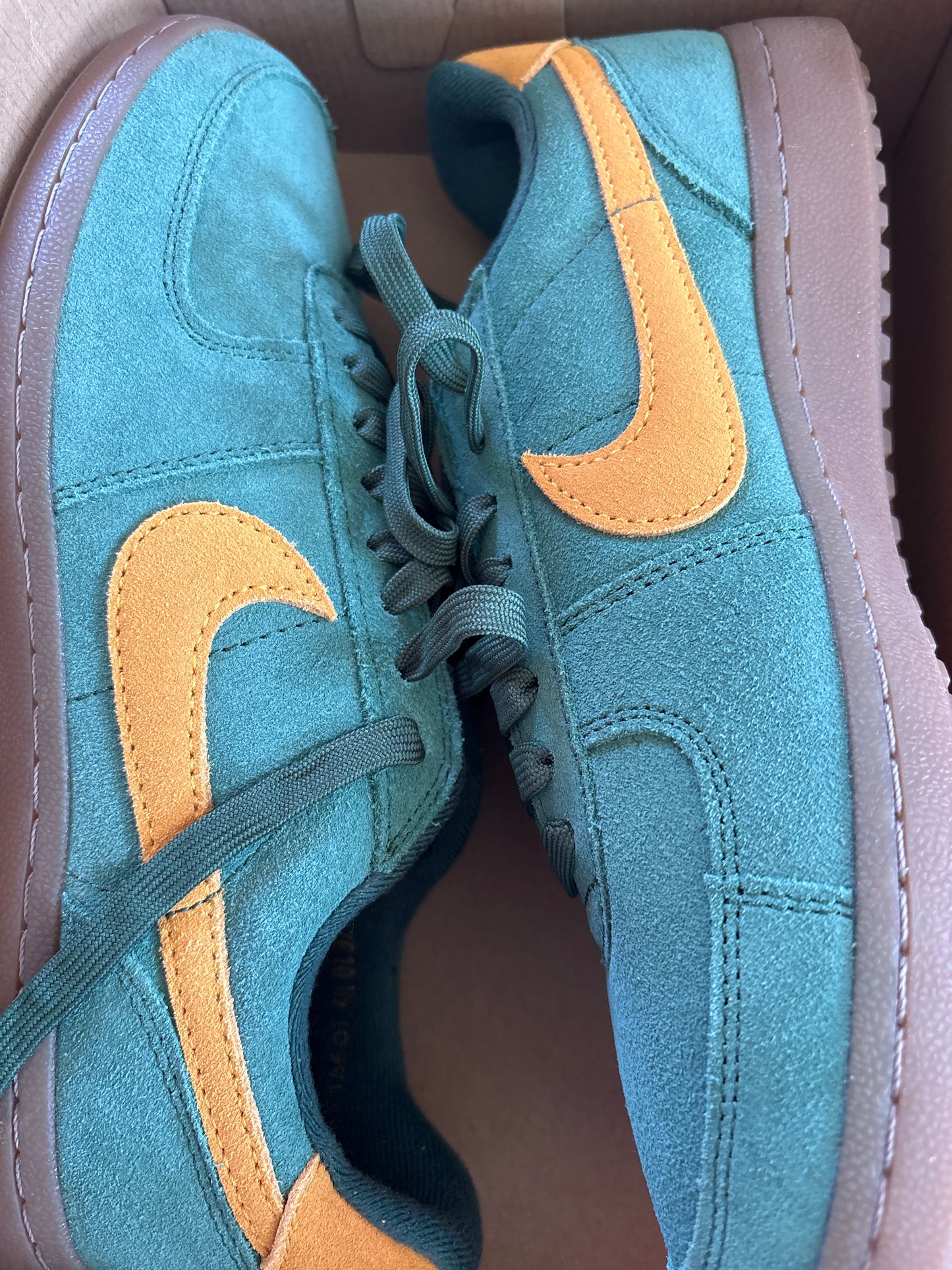 Nike General Field, grün/gelb in Größe 42,5
