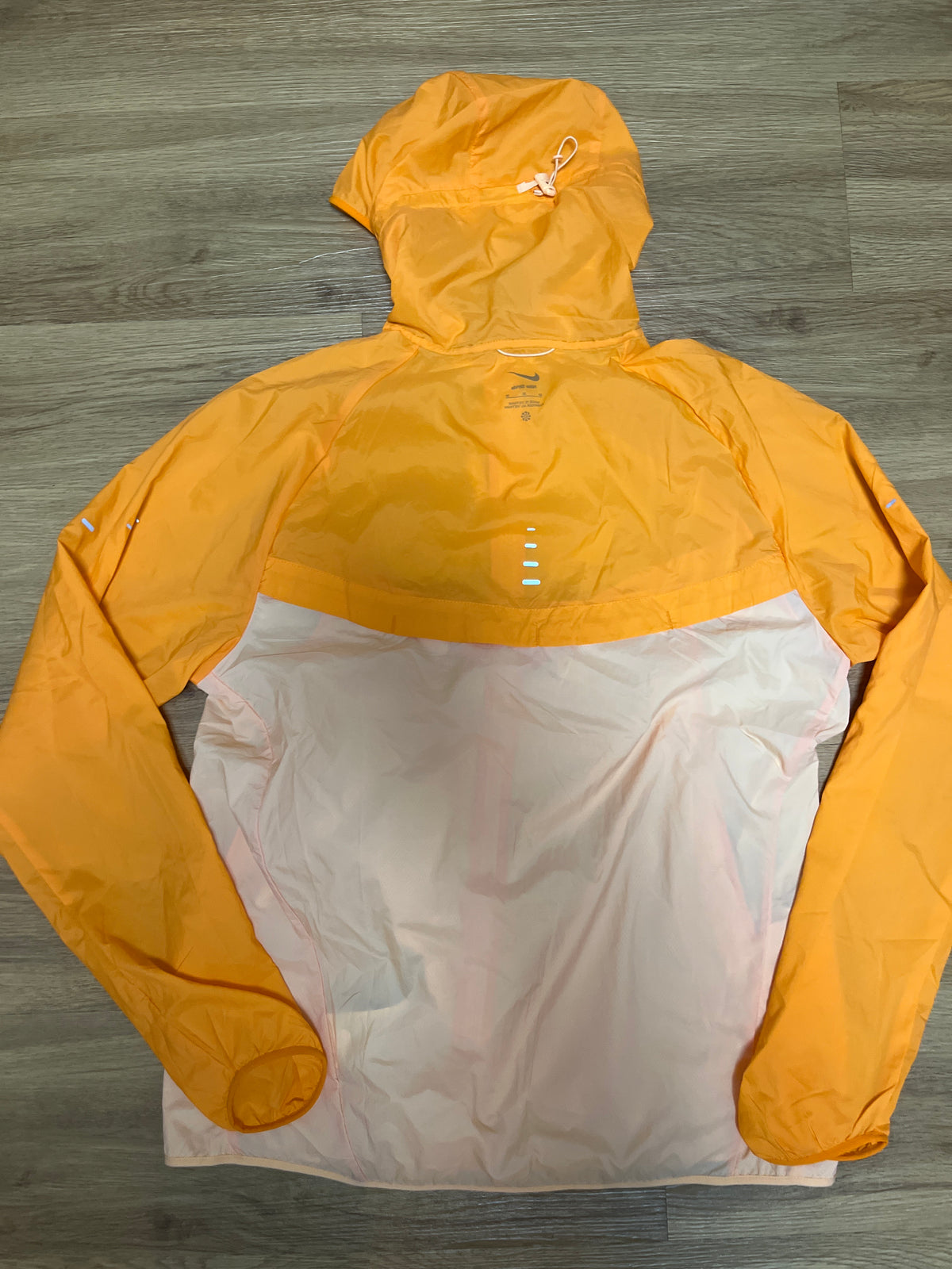 Nike Laufjacke in orange, Größe wählbar