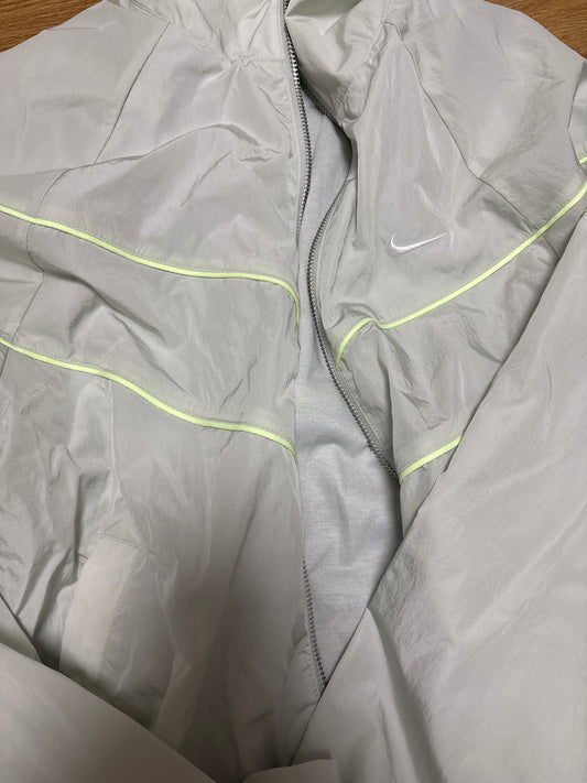 Nike Windbreaker Jacke Frauen in grau , Größe M