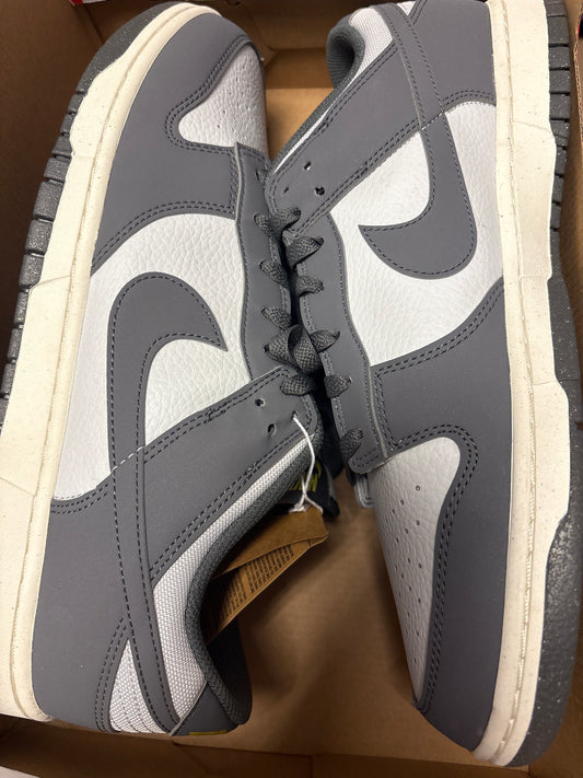 Nike Dunk in grau/weiss Größe 47,5