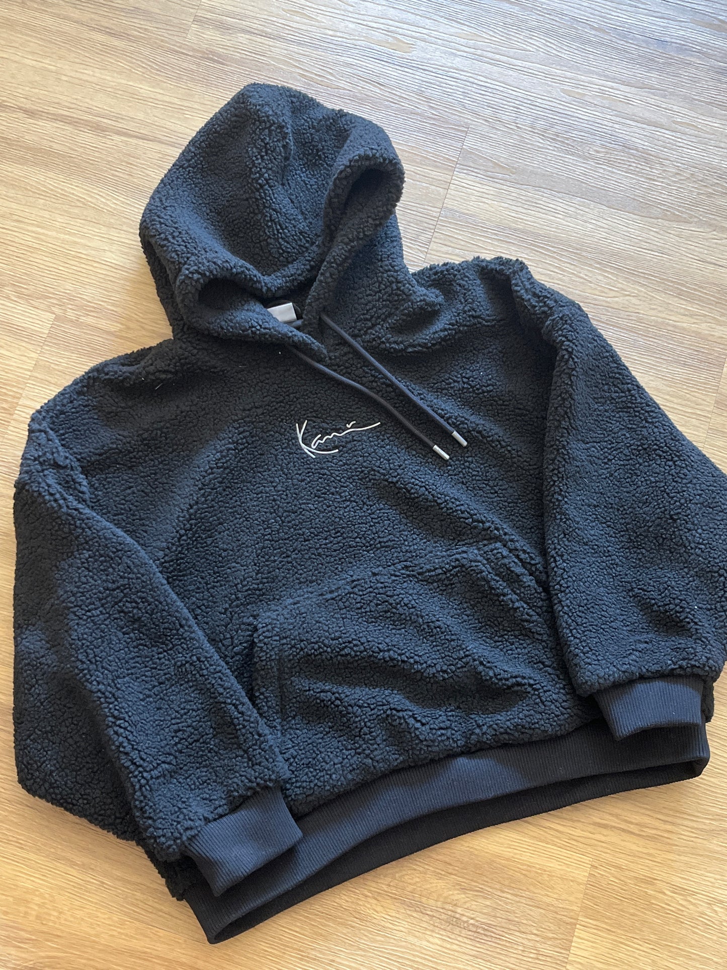 Karl Kani Damen Plüsch Hoodie in schwarz, Größe M