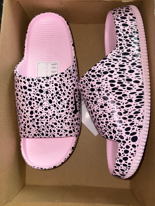 Nike Badelatschen Calm Slide Print, Größe 42 , Farbe rosa mit schwarzen Punkten