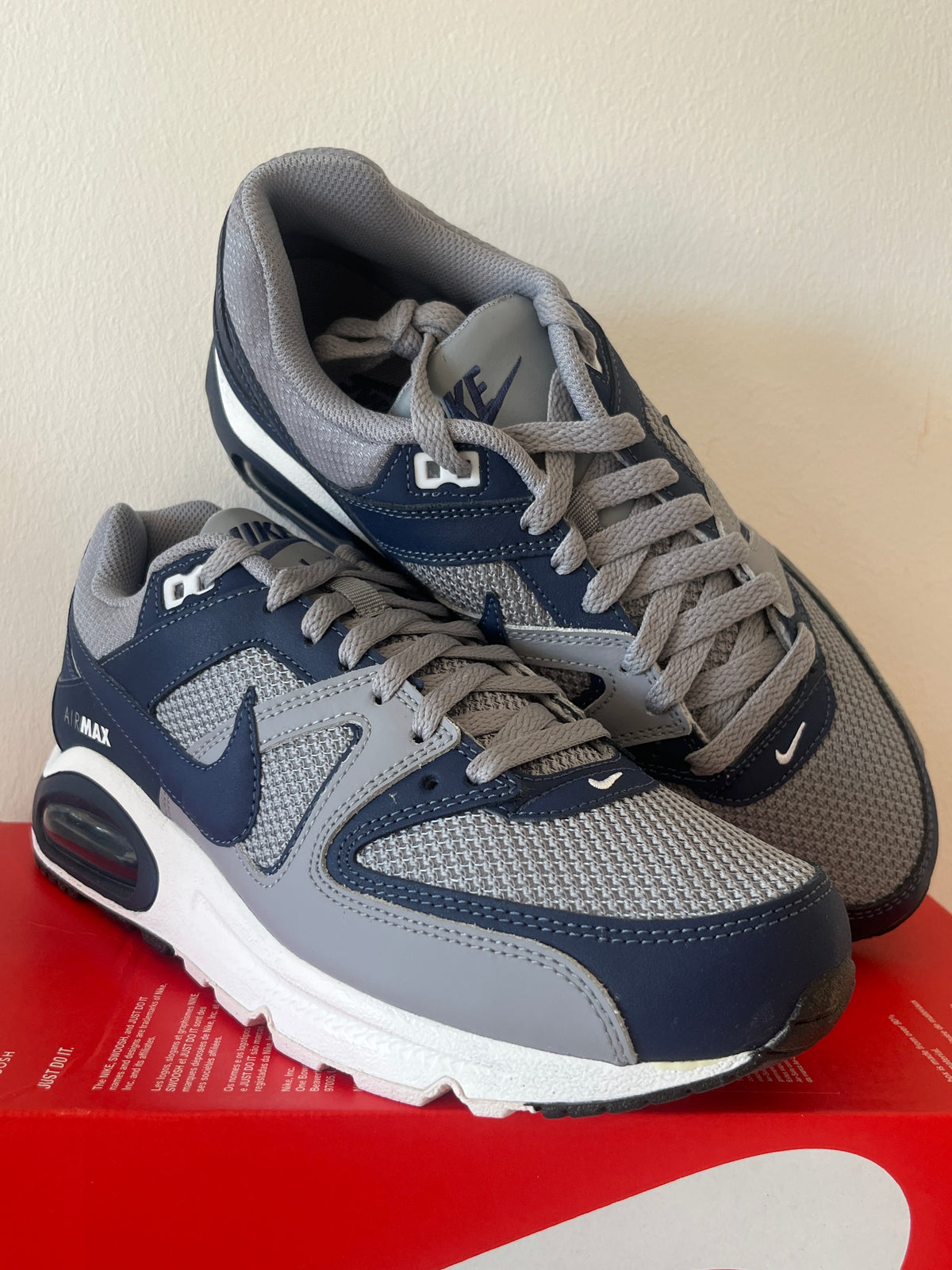 Nike Air Max Command in grau/dunkelblau, Größe 42