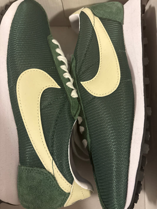 Nike LD-1000 in grün/hell, Größe 40