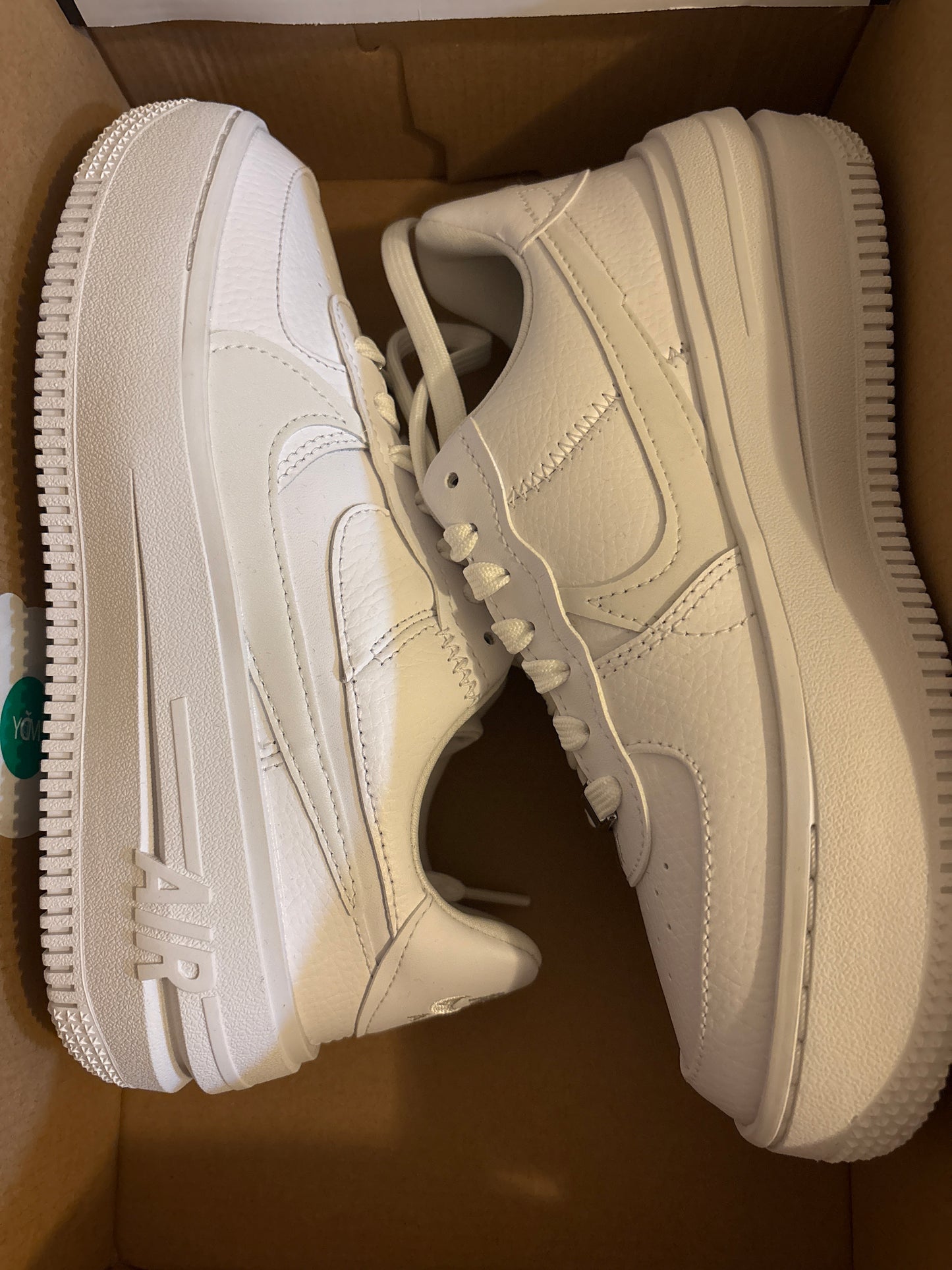 Nike Air Force 1 PLT.AF.ORM in weiss, Gr. 35,5