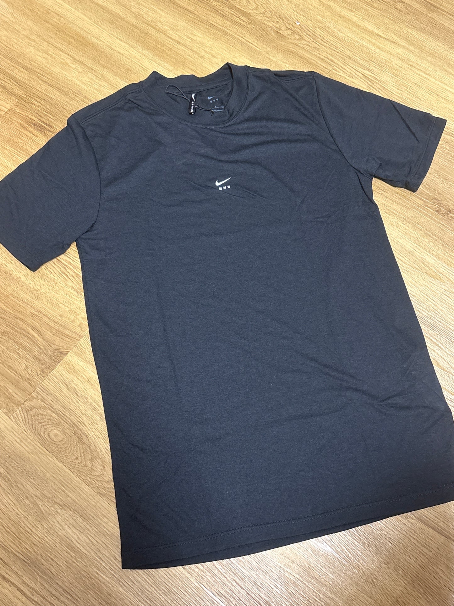 Nike x Matthew Williams Tshirt in schwarz, Größe S