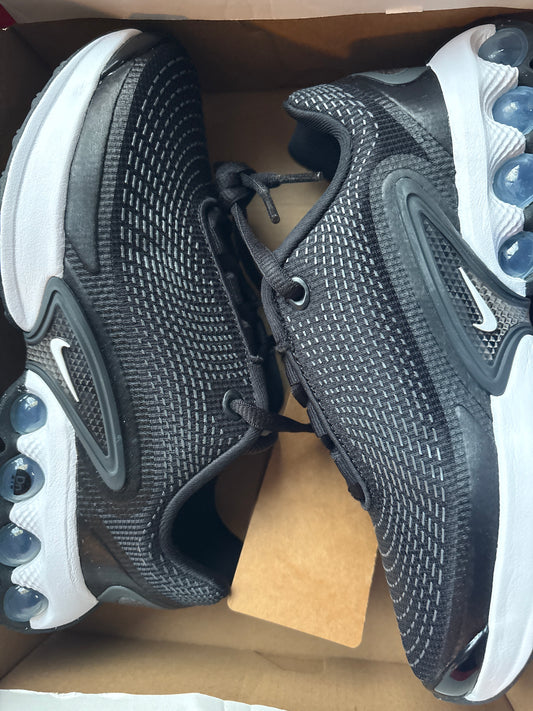 Nike Air Max DN in weiss/schwarz, Größe wählbar