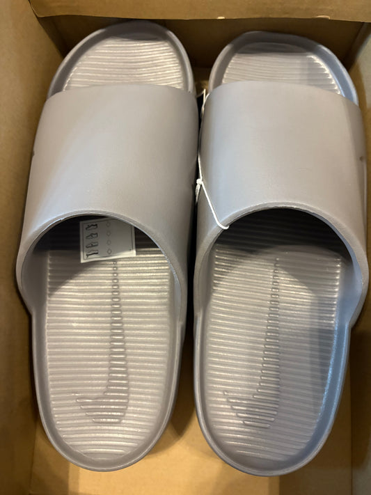 Nike Badelatschen Calm Slide, Größe 47 , Farbe grau