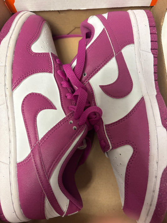 Nike Dunk low weiss/brombeere, Größe 37,5