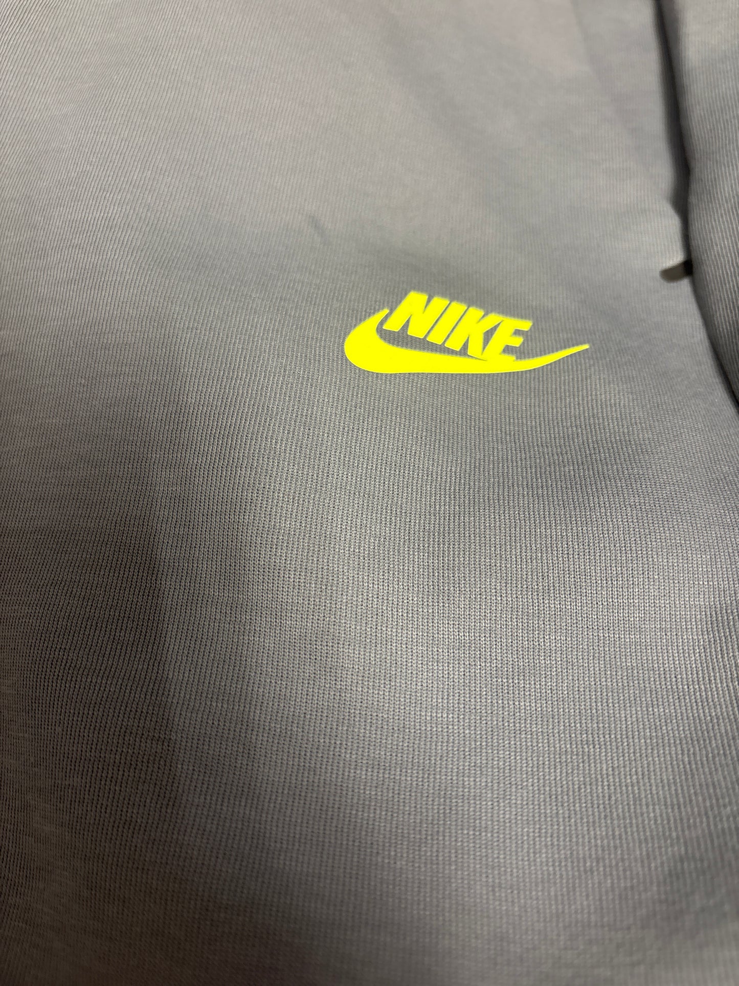 Nike Techfit Jogginghose in grau/neon, Größe wählbar