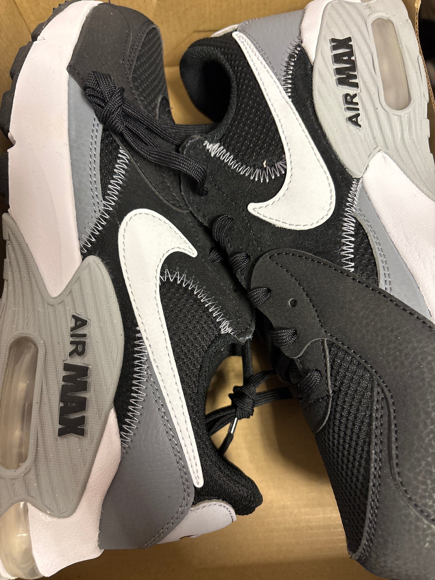 Nike Air Max Excee, schwarz/weiss/grau, Größe 40