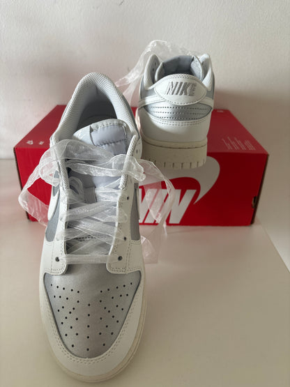 Nike Dunk Low, Gr. Wählbar in weiss/silber