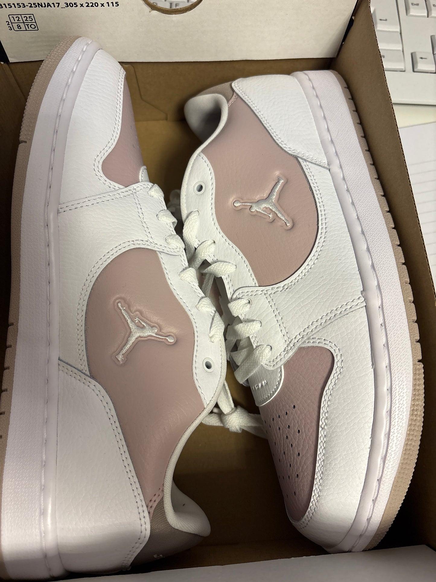 Jordan Court Connect low Größe wählbar