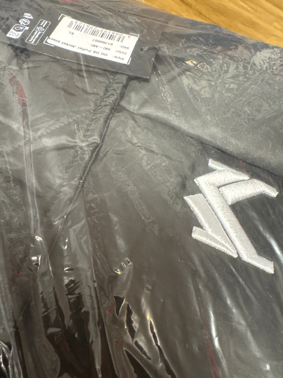 Karl Kani Winterjacke in schwarz, Größe XL