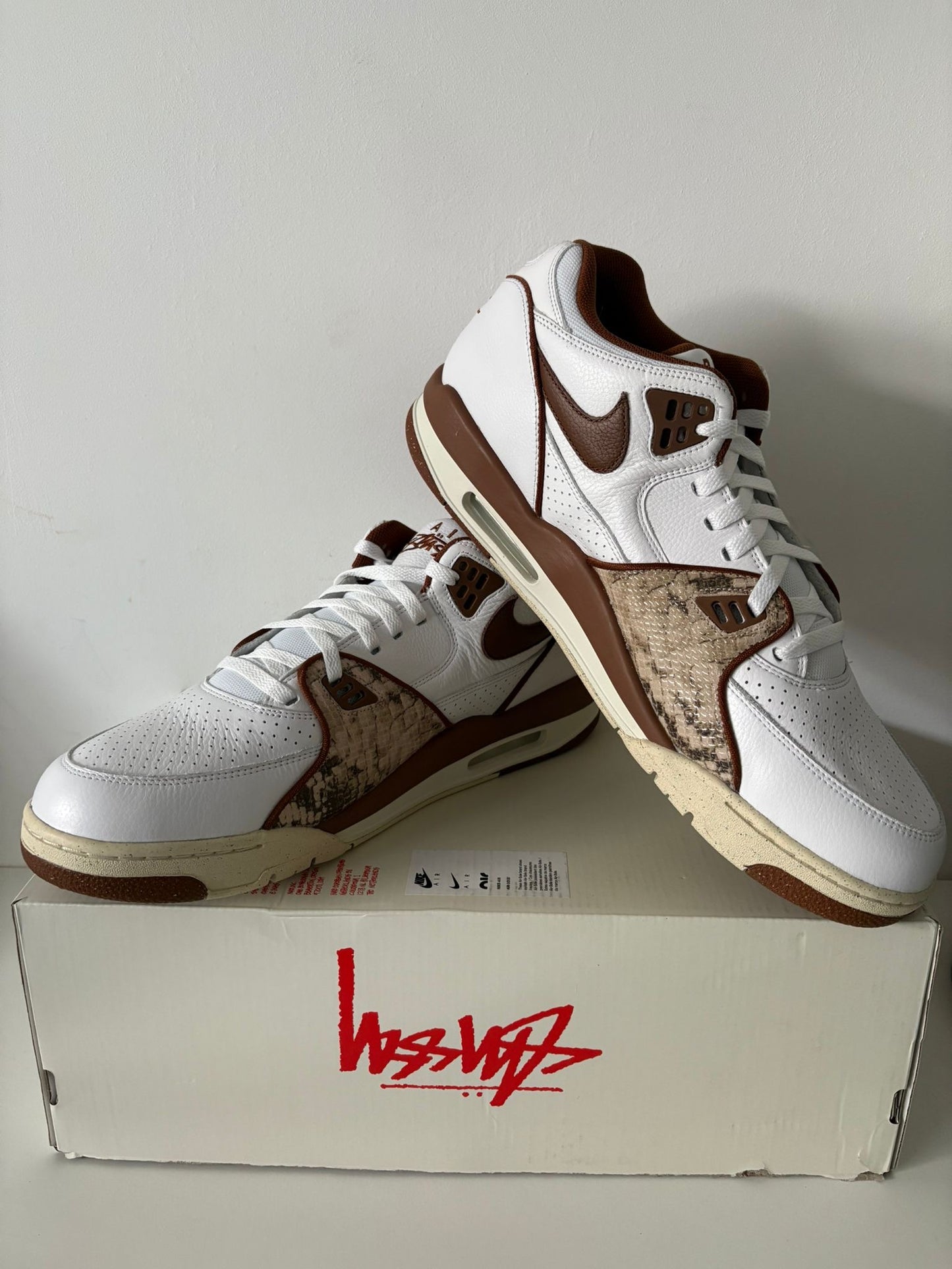 Nike Air Flight 89 Low in weiss/braun/beige mit Muster Grösse 49,5