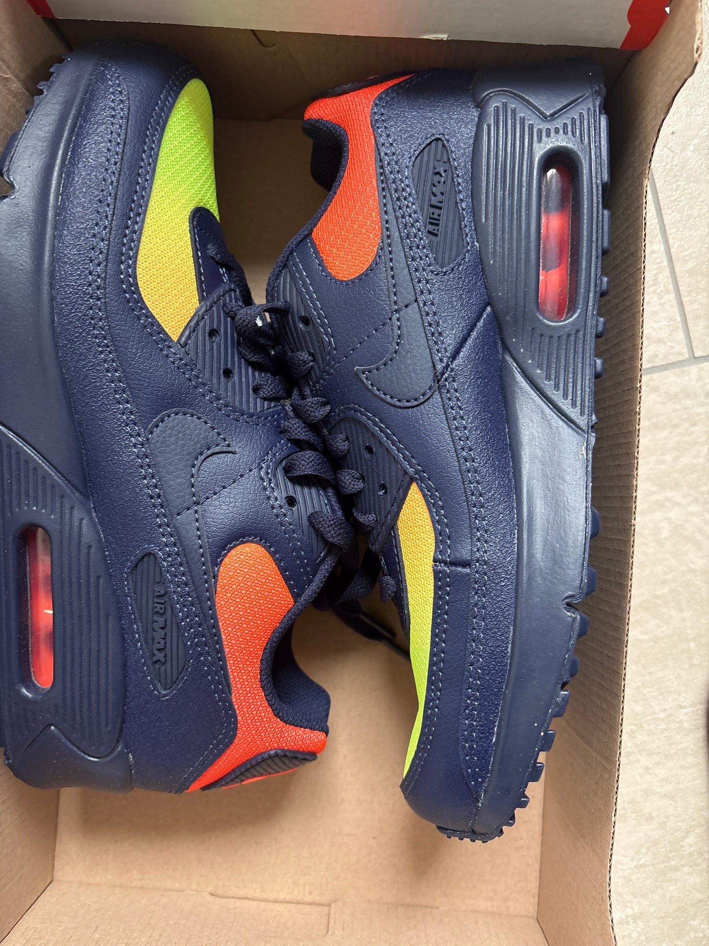 Nike Air Max 90 in bunt, Gr. 38,5