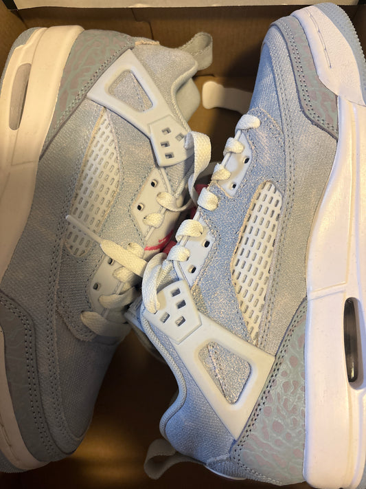 Nike Jordan Spizike Low, in weiss/blau/jeans, Größe 38