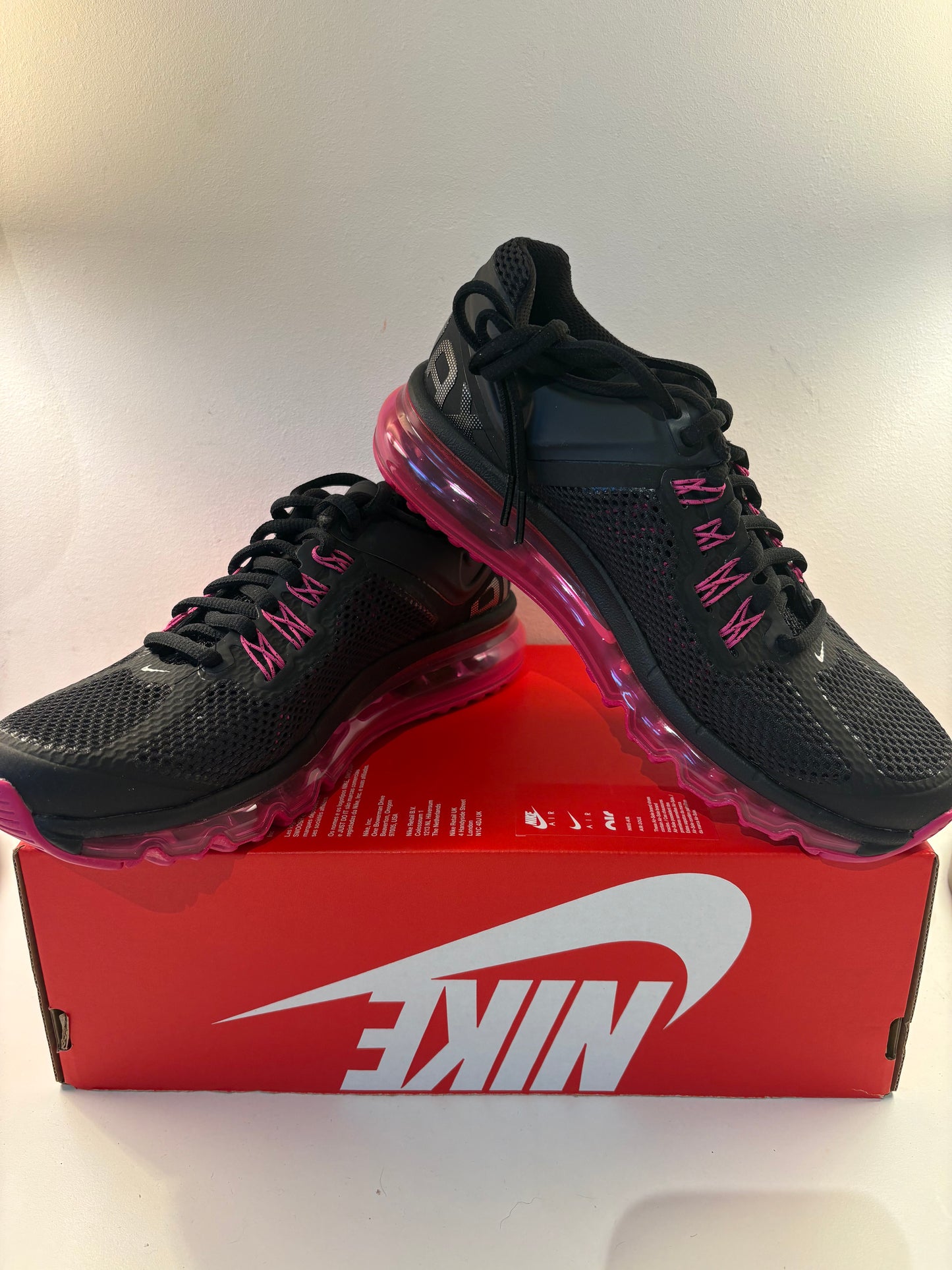 Nike Air Max 2013 in schwarz/pink, Gr. 39