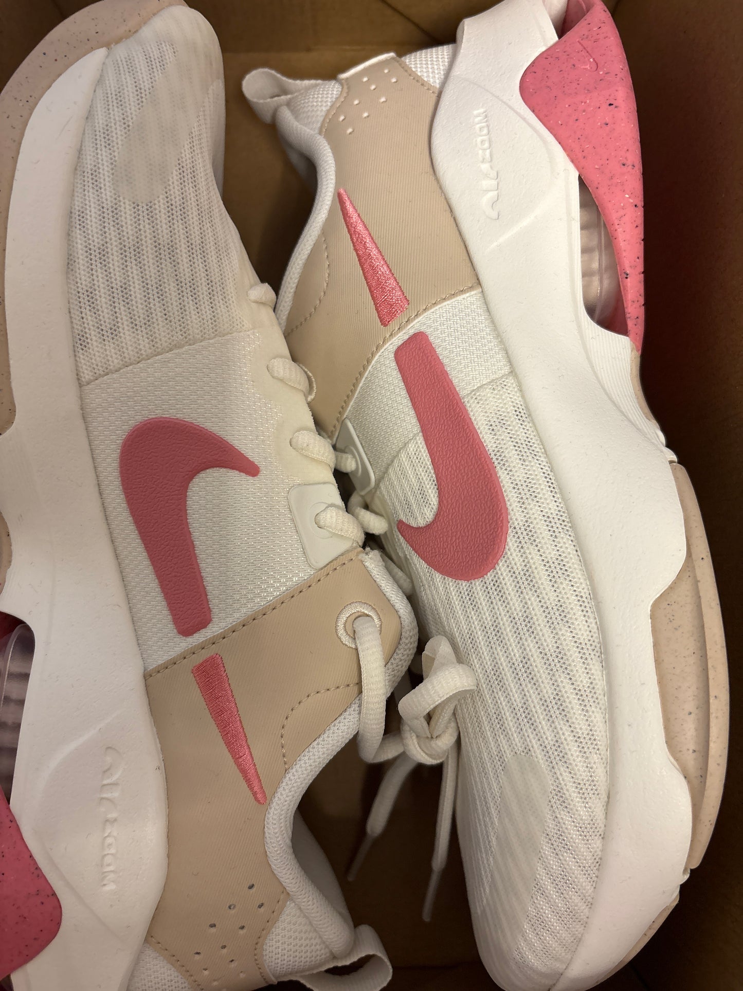 Nike Zoom Bella 6 Gr. Wählbar beige/rosa/weiss