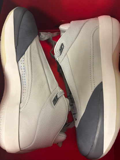 Nike Air Jordan 40, Größe 39 in grau