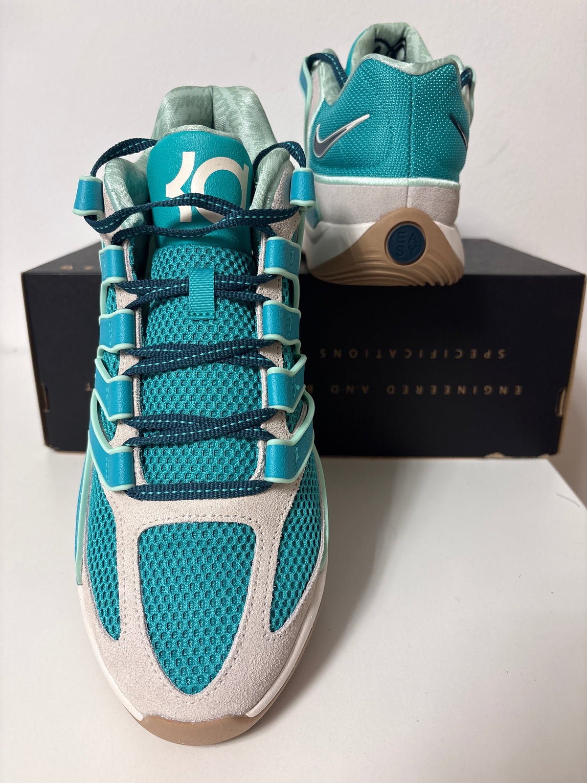Nike KD18, türkis/weiss/braun, Größe wählbar