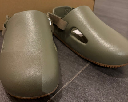 Nike Badelatschen Calm Mule, Größe wählbar , Farbe dunkelgrün