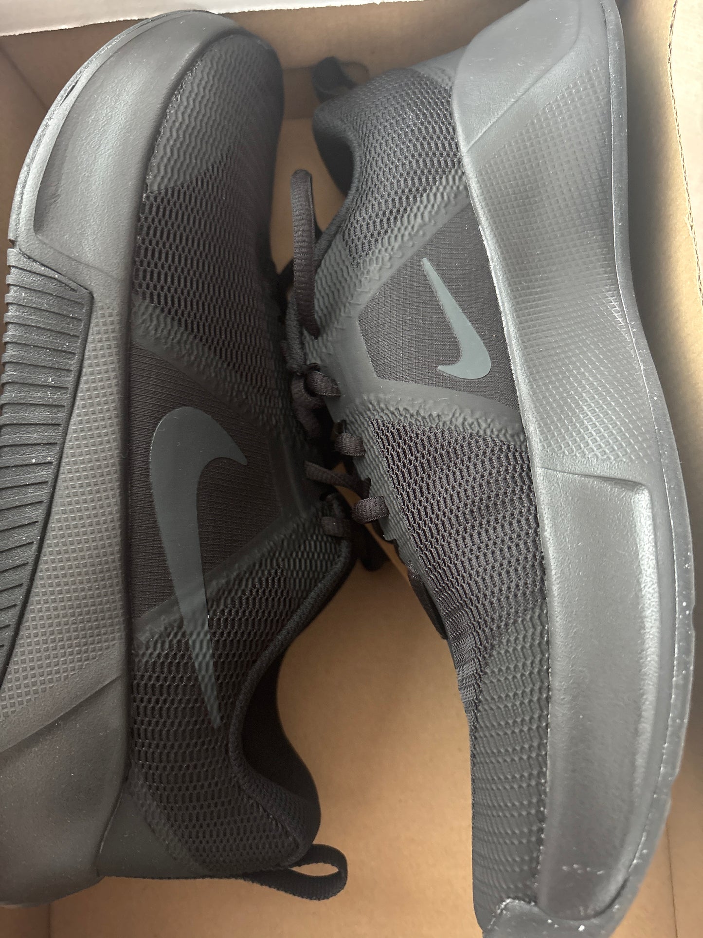 Nike MC Trainer 3 in schwarz, Gr. 42