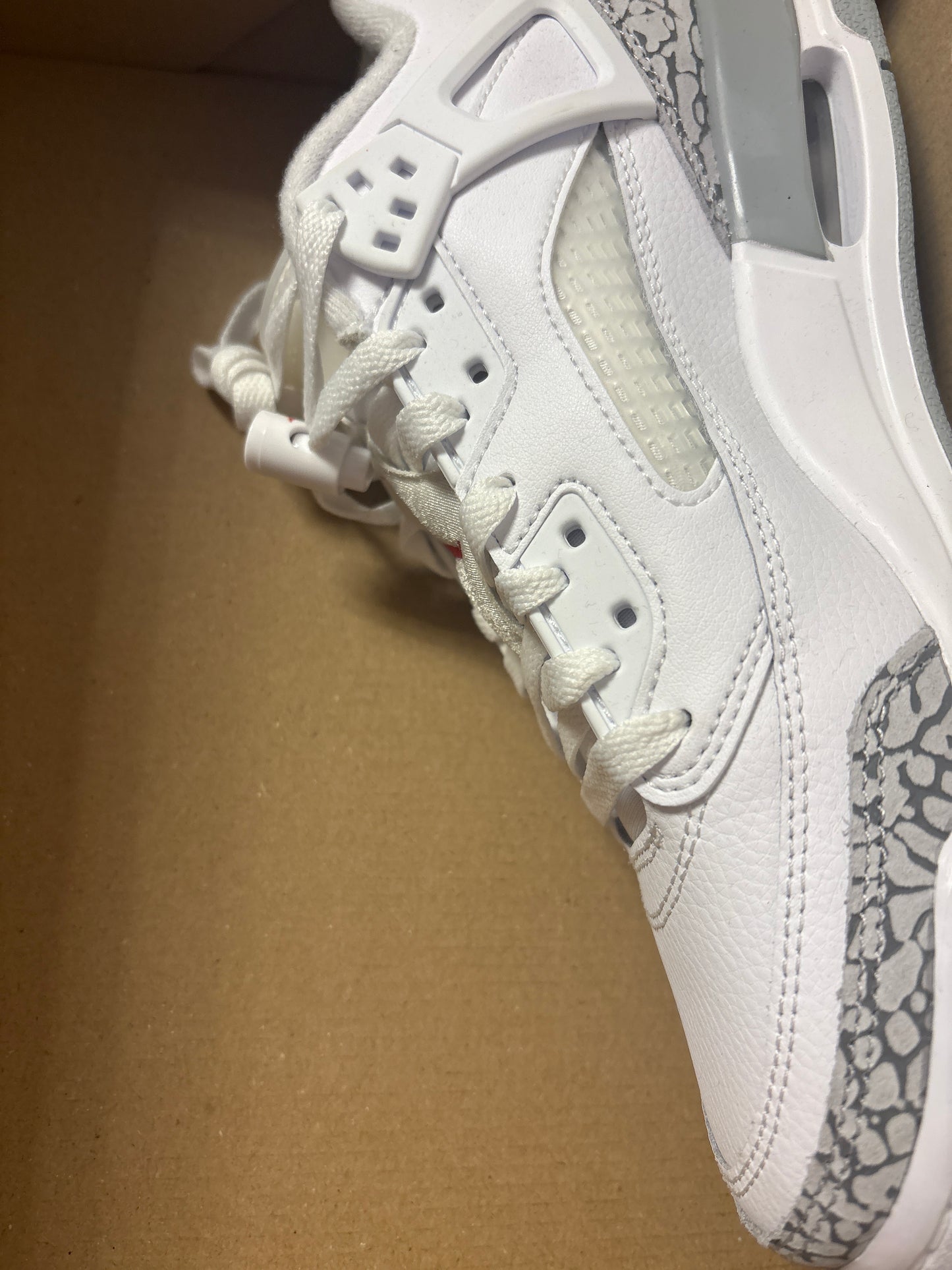 Nike Jordan Spizike Low, in grau/weiss, Größe 40