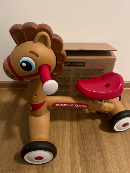 Radio Flyer Pony für Kleinkinder mit Soundeffekten