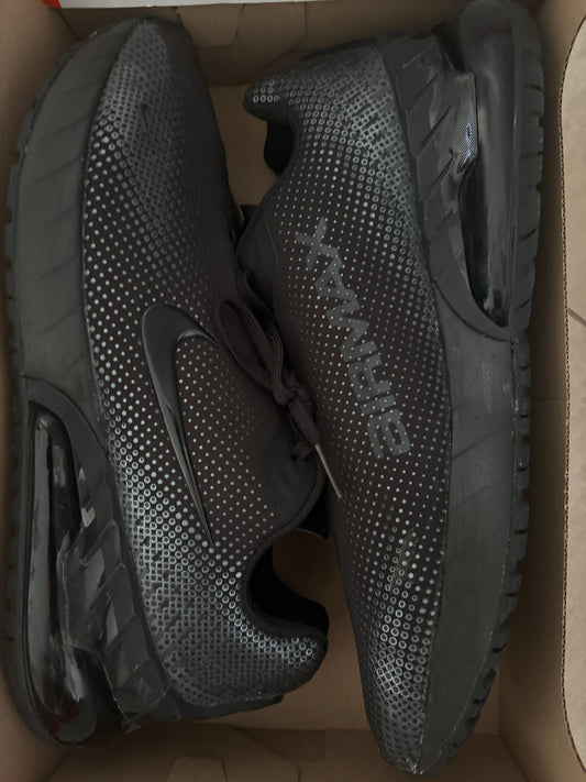 Nike Air Max Phoenix, schwarz, Größe 43