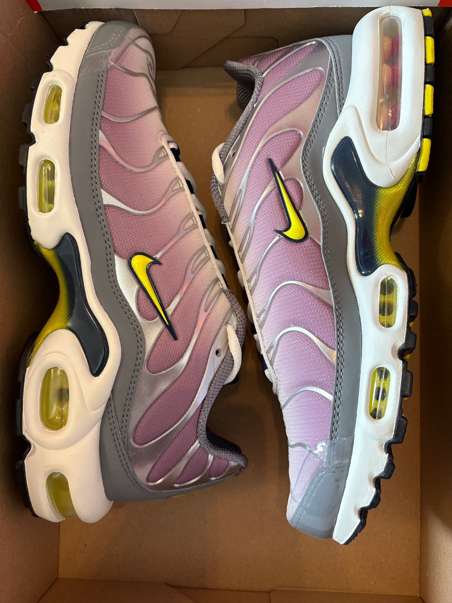 Nike Air Max Plus TN grau/weiss/lila/gelb/silber, Gr. 40