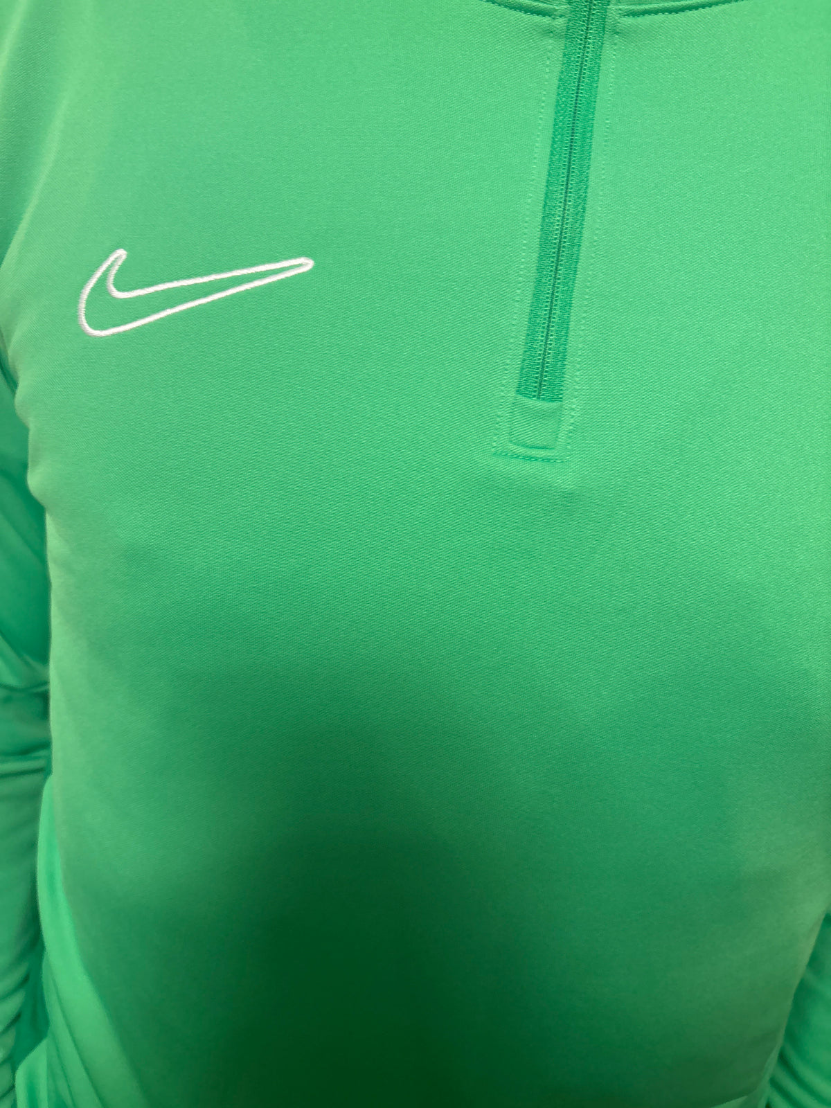 Nike Trainingszipper in grün/weiss, Größe wählbar