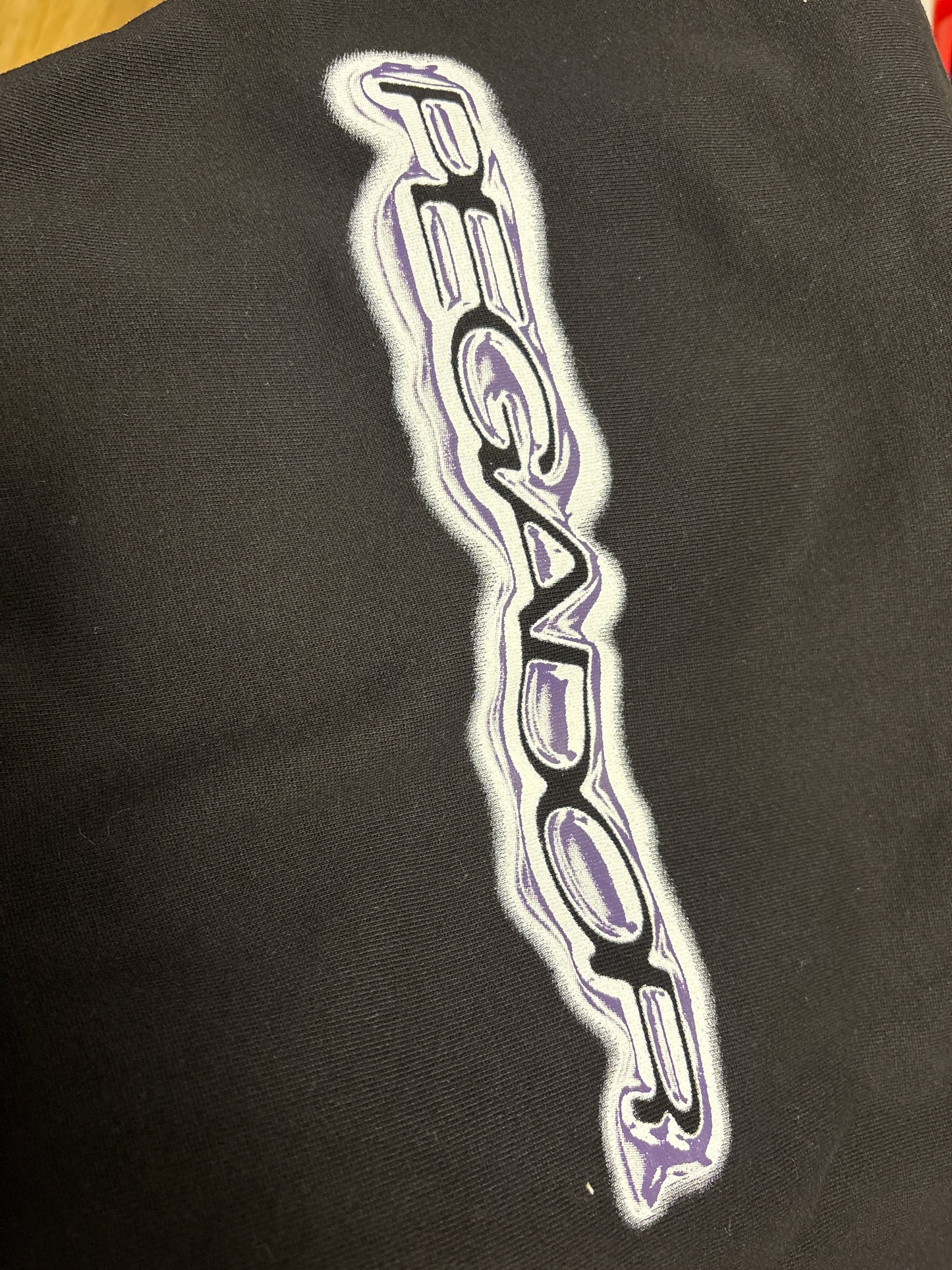Pegador Hoodie in schwarz mit Aufdruck lila/weiß/Schwarz , Größe wählbar