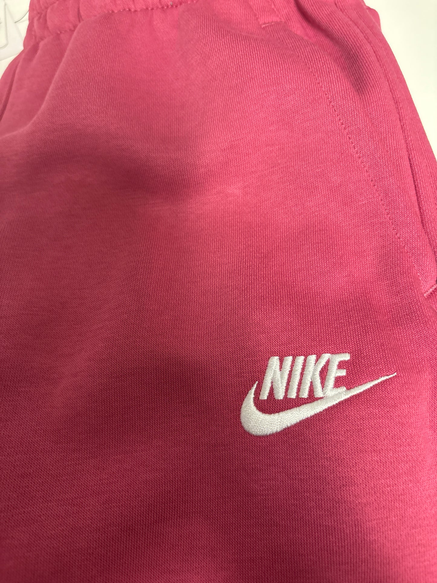 Nike Jogginghose, Brombeere, Größe Kinder M