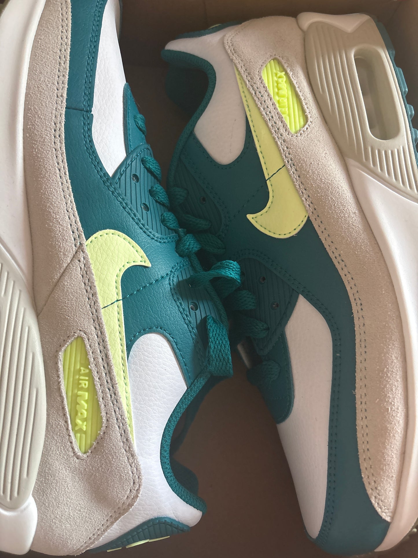Nike Air Max 90 in weiss/grün/neon, Gr. 39
