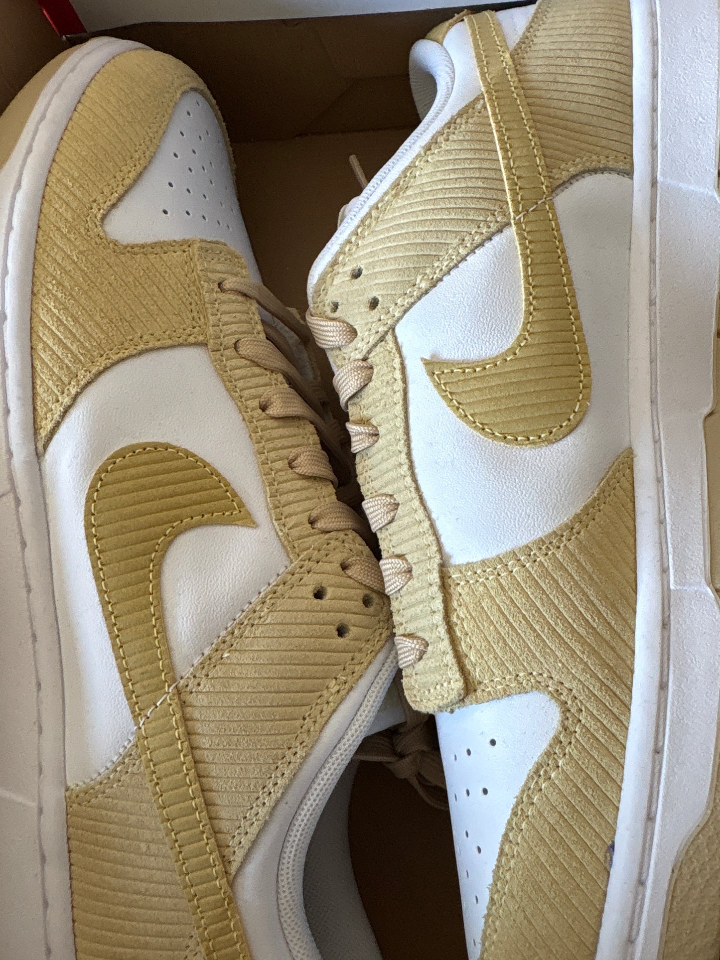 Nike Dunk Low weiss/ocker, Größe 46