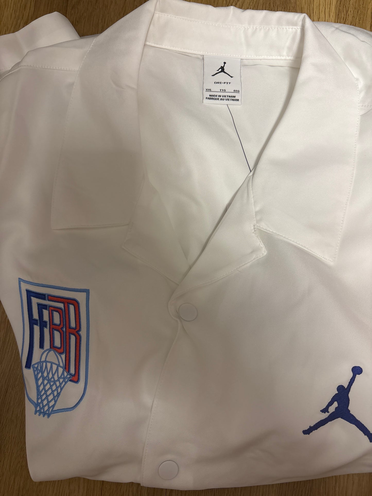 Nike Jordan Sommerhemd in weiss, Größe wählbar