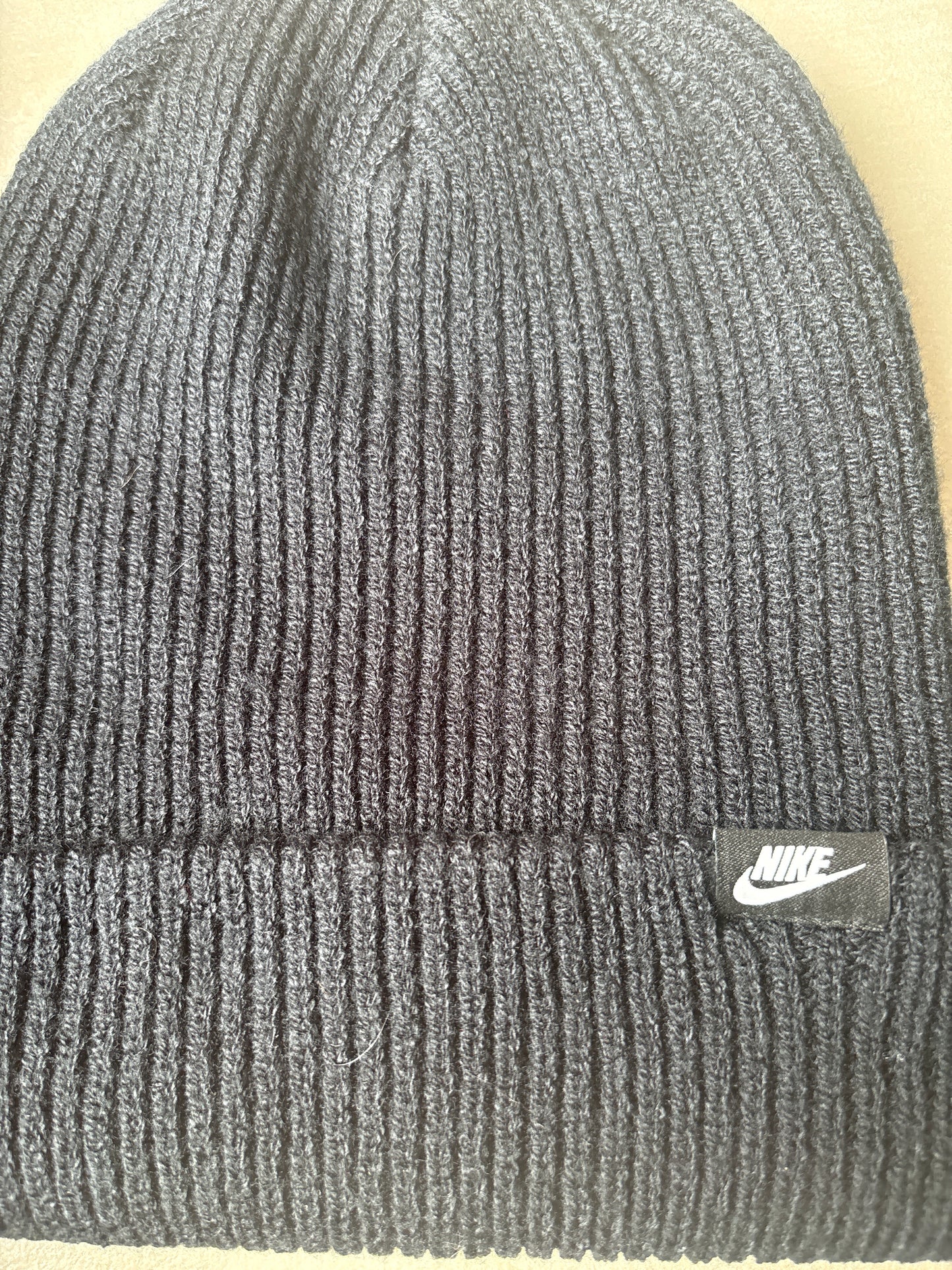 Nike Mütze in schwarz, weißes Nike Zeichen