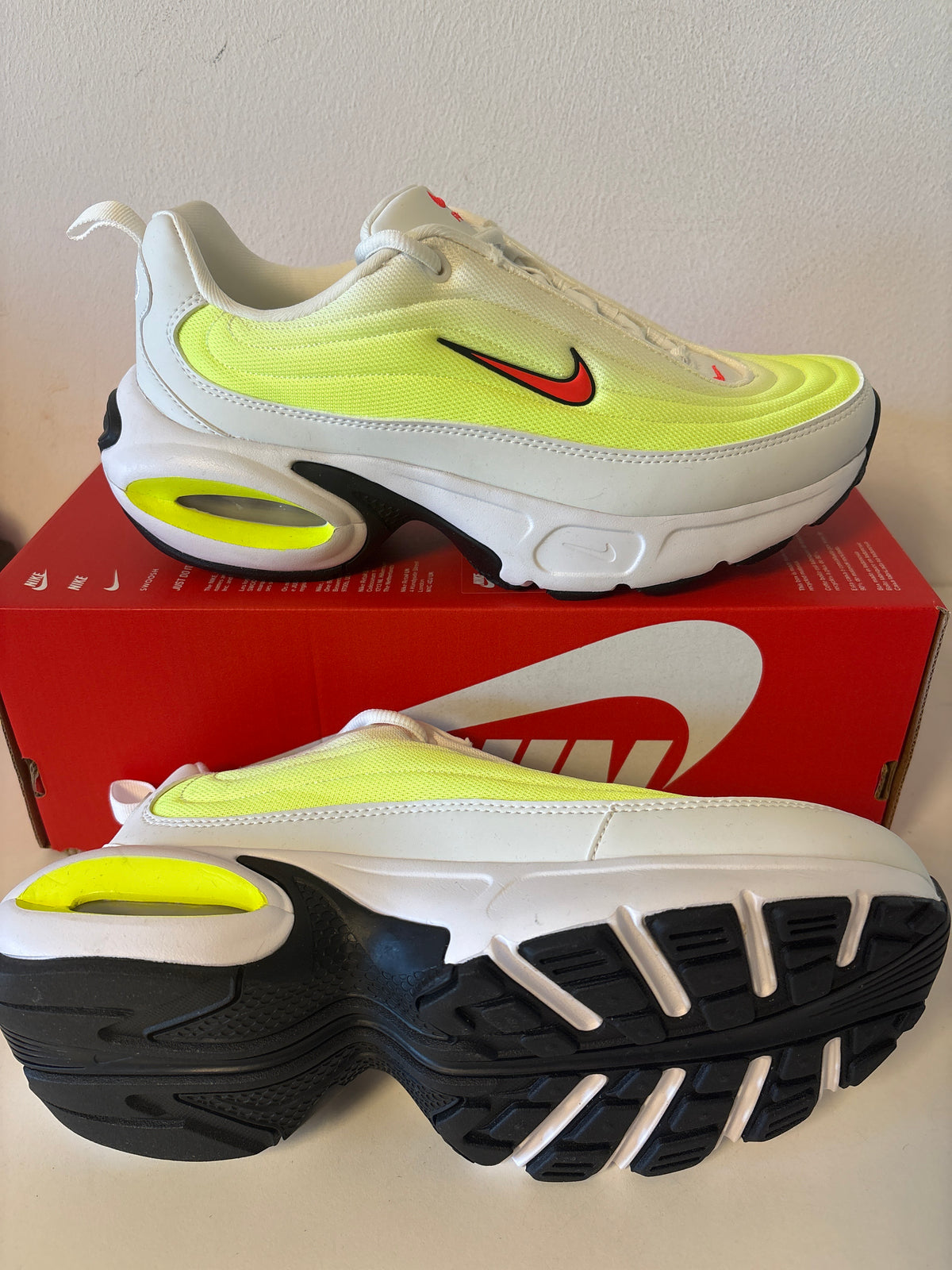 Nike Air Max Portal in gelb/weiss, Größe 42