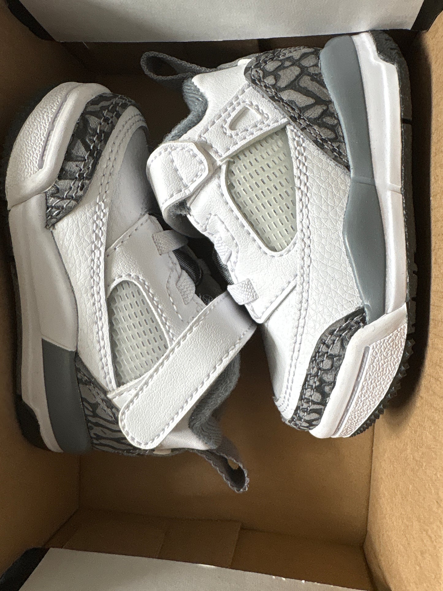 Nike Jordan Spizike Low, in grau/weiss, Größe 17
