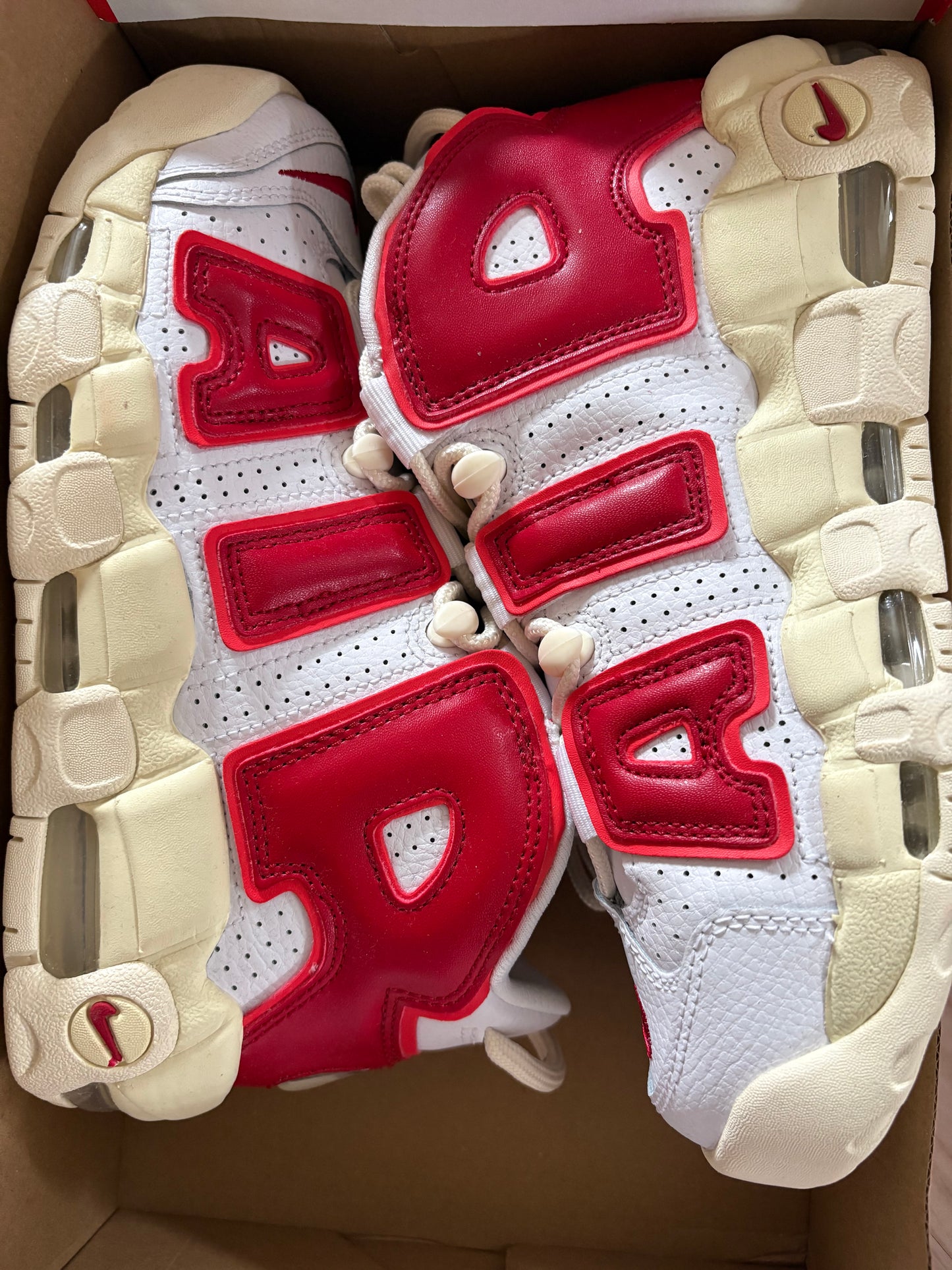Nike Air More Uptempo weiss/rot, Grösse wählbar