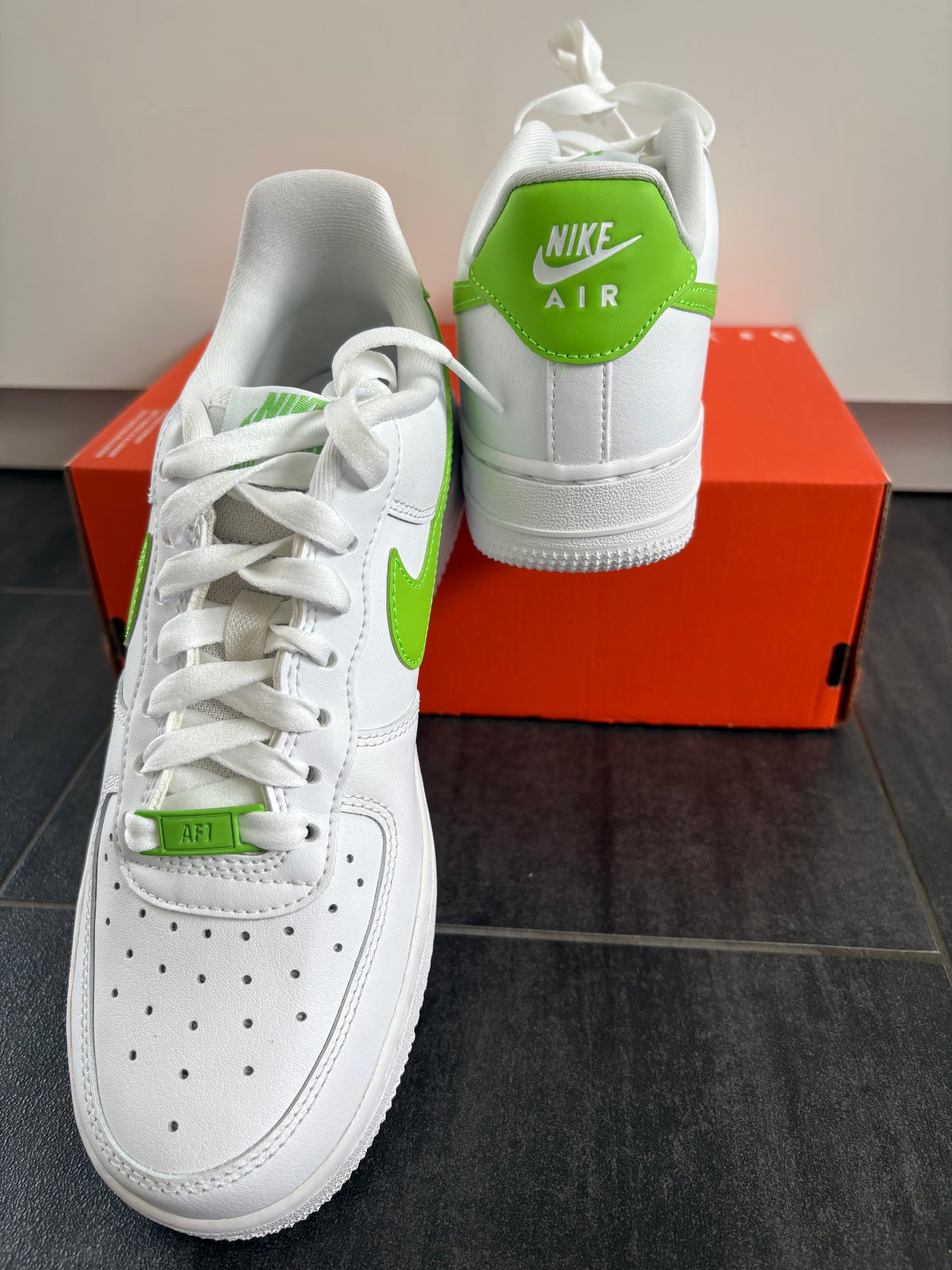 Nike Air Force 1 weiss/hellgrün Größe 38