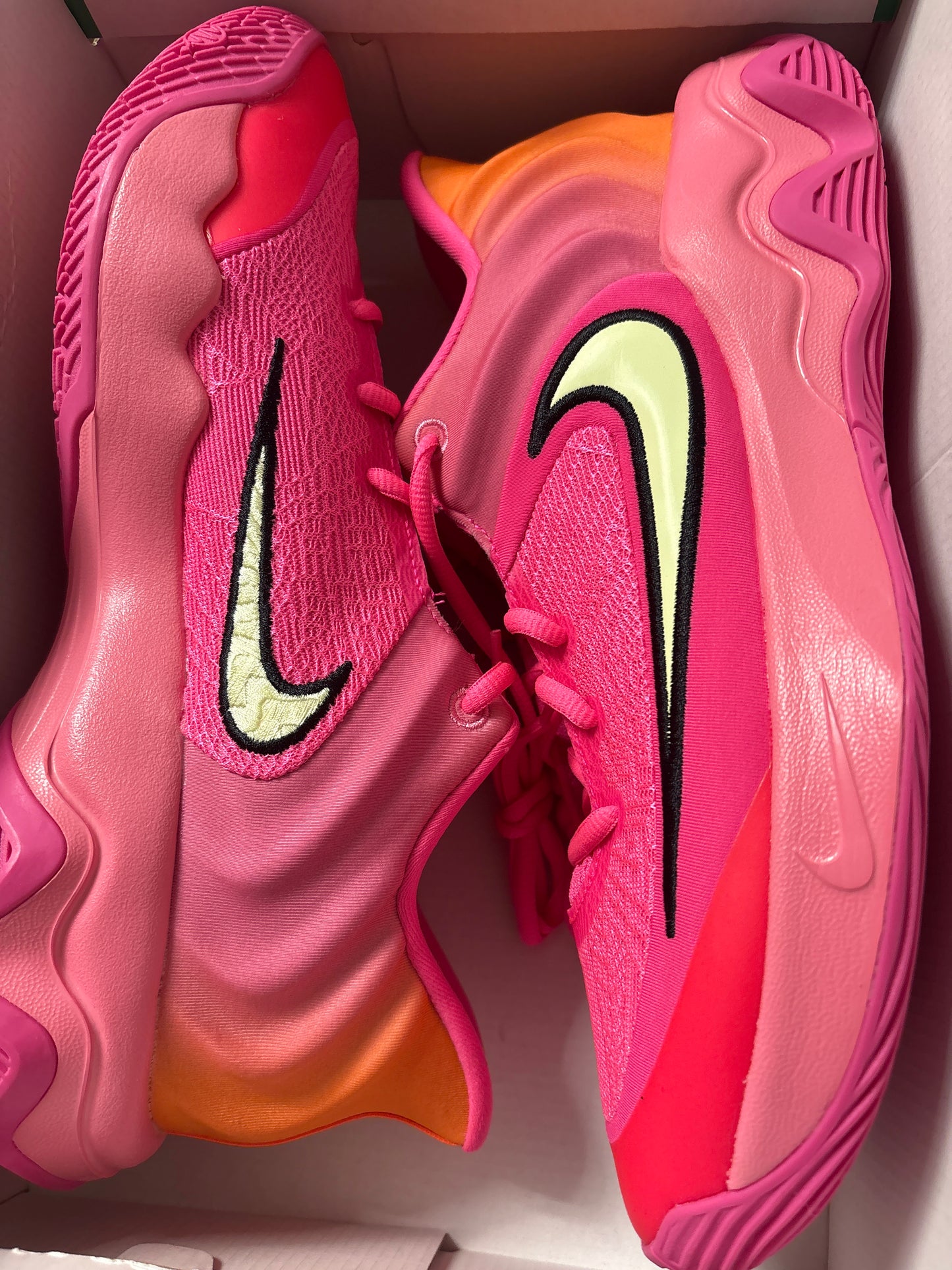 Nike Giannis Immortality, in pink, Größe wählbar