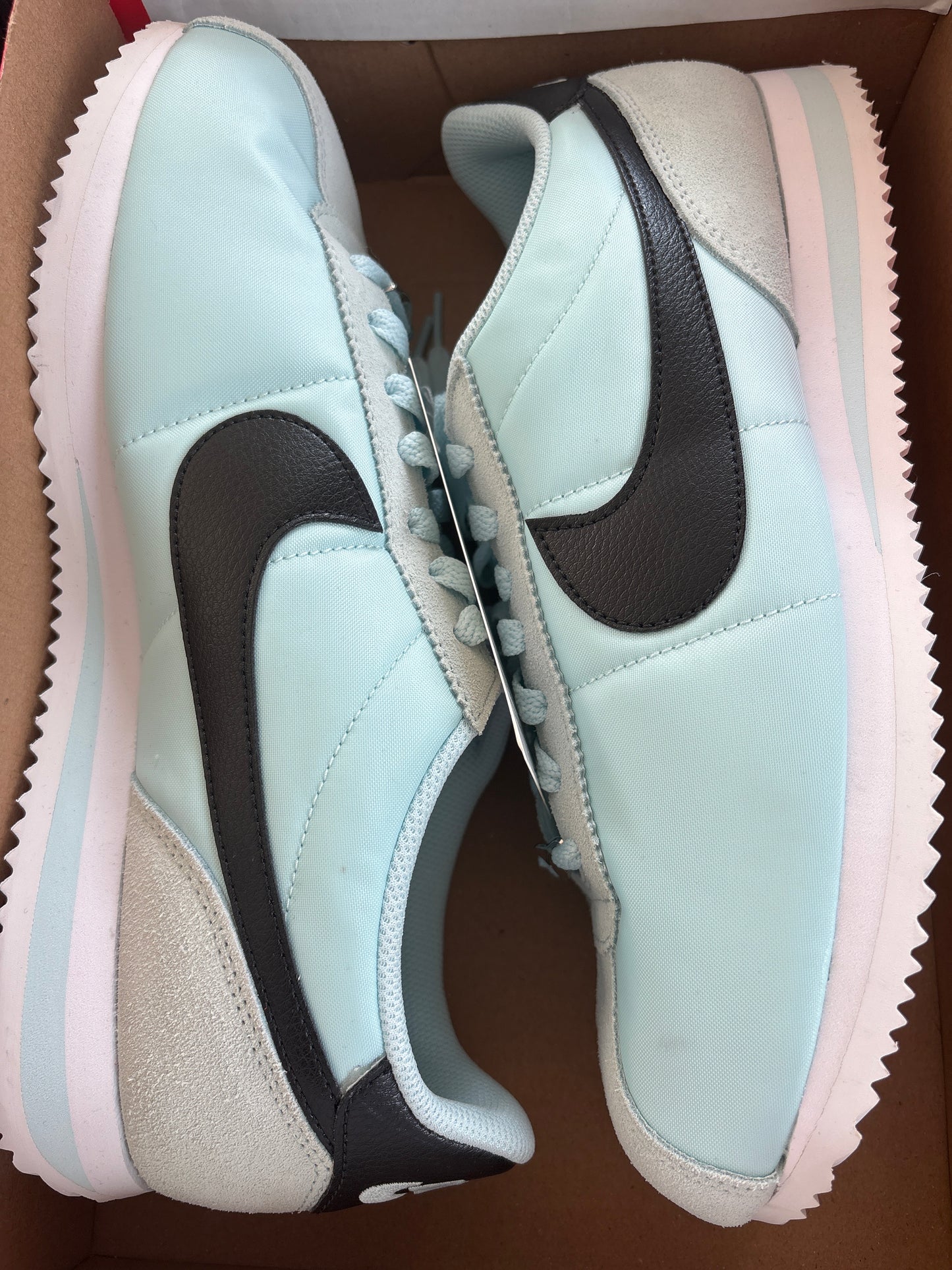 Nike Cortez hellblau/schwarz, Größe 44,5