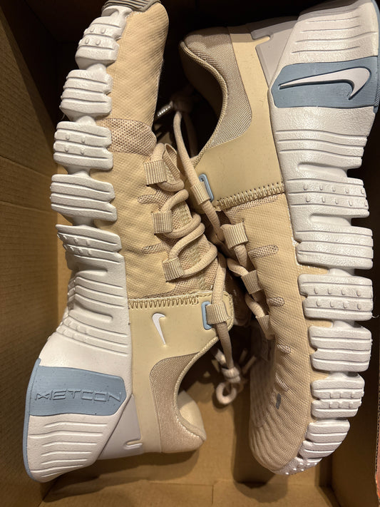 Nike Free Metcon 5, Größe wählbar in creme/beige/weiss/blau