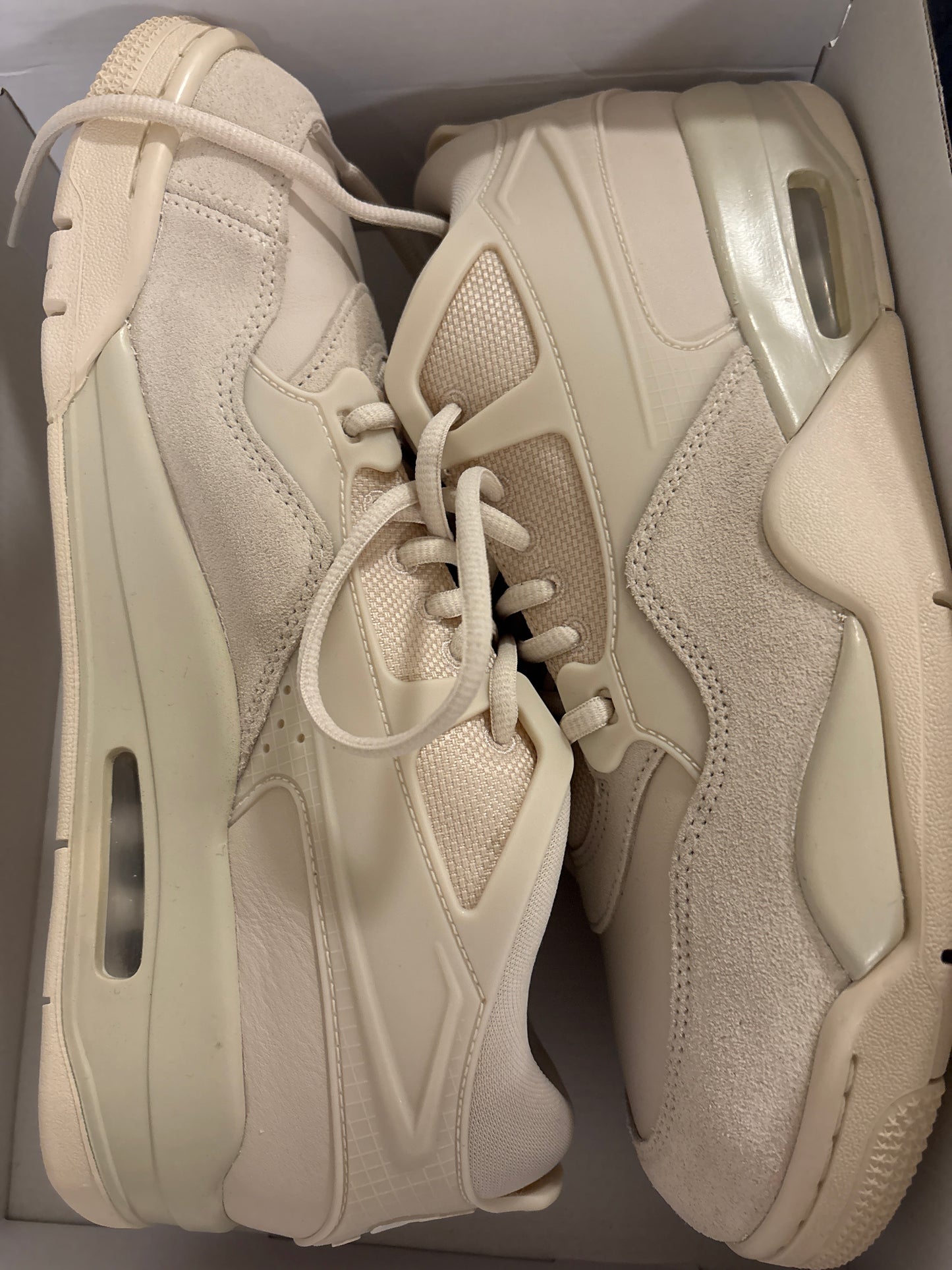 Nike AIR Jordan 4 RM in creme, Größe 39
