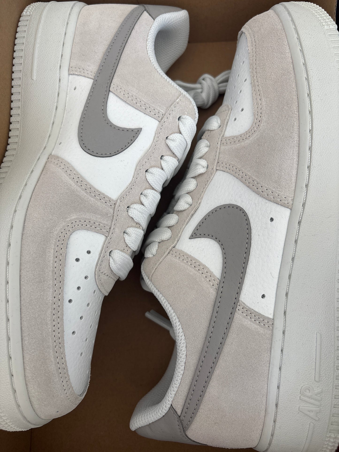 Nike Air Force 1 weiss/grautöne Größe 41