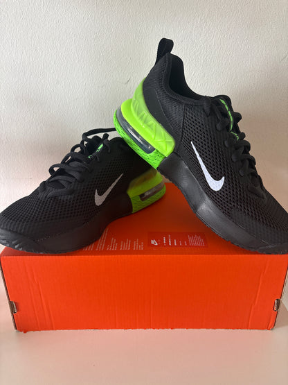 Nike Air Max Alpha Trainer 6, schwarz/grünton in Größe 41